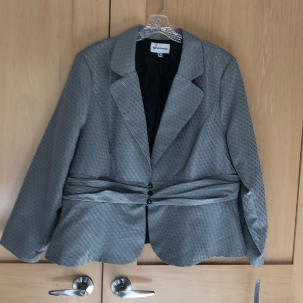 harve’ benard cocktail wear jacket 22W NWT